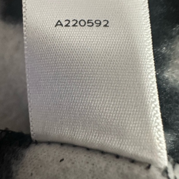 Susan Graver white/Black Zip Up Fleece Vest - Picture 7 of 7